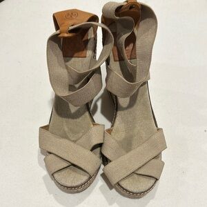 Tory Burch Beige and gold Wedge Sandals
